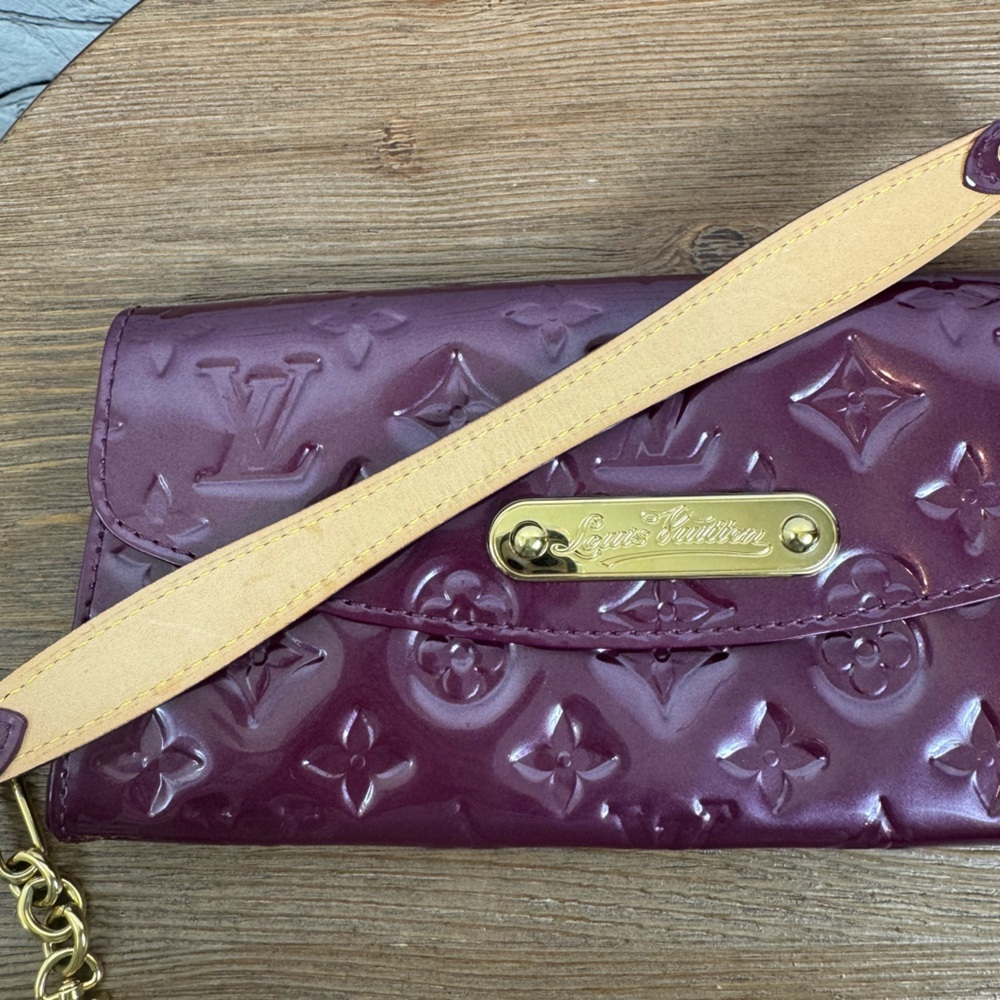 Louis Vuitton Sunset Boulevard in Amarante Vernis Leather - Picture 7 of 16